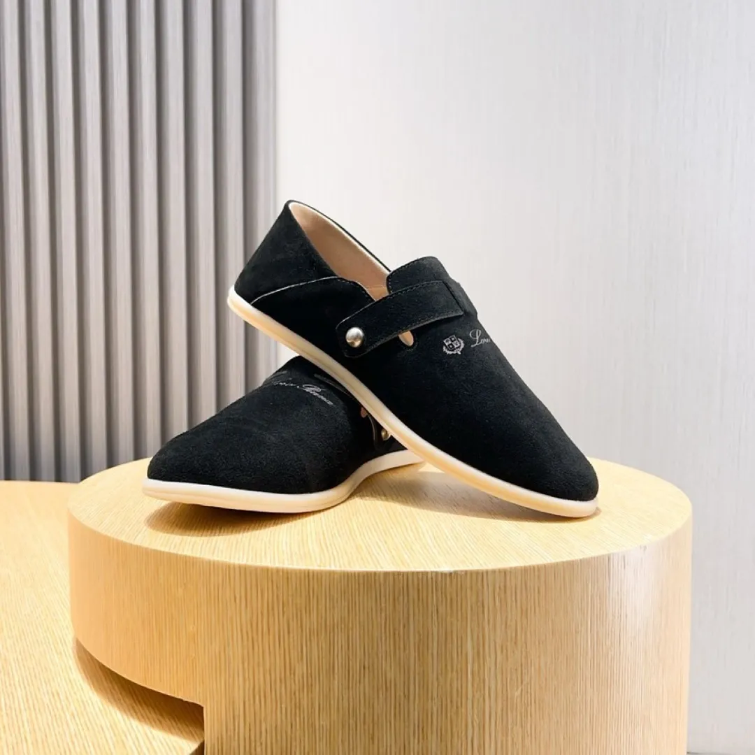 Factory price 420💰[loro piana] 2025 new moccasins, popular casual sneakers for street men. The shoes are made of first-layer suede leather uppers with rubber soles. They are classic. The complex craftsmanship and meticulous structure make the shoes light and soft, allowing you to walk comfortably and freely. Perfect for summer wear. Yardage: 38-45.